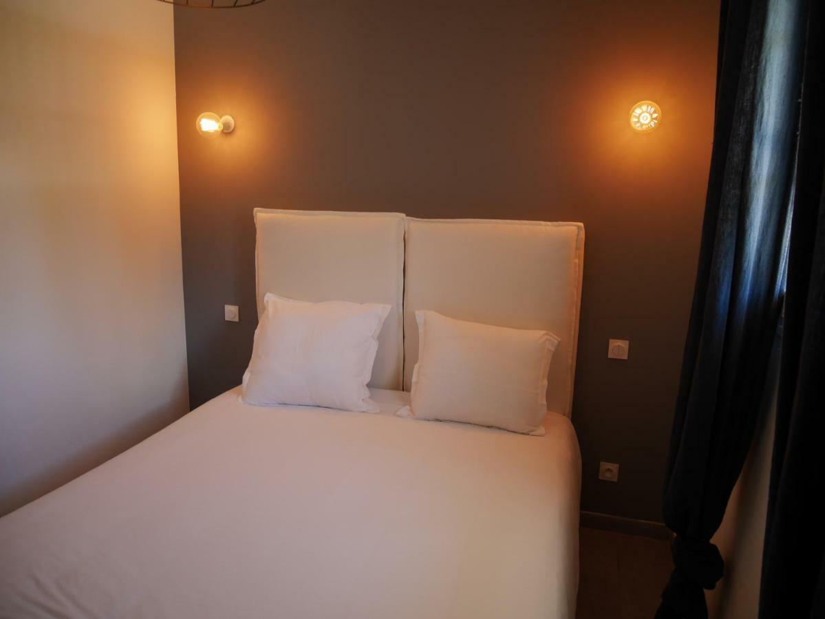 Mas Du Grand Bordes Saint-Laurent-d'Aigouze Ngoại thất bức ảnh